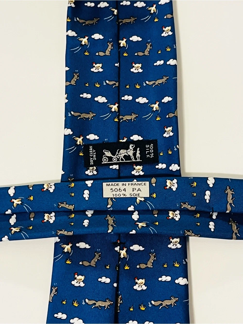 HERMES 5064 PA Men’s Neck Tie 100% Silk Vintage France Fox Chicken Fathers Day